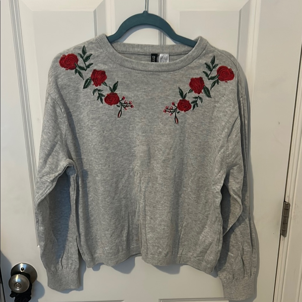 H&M Divided Light Gray Sweater